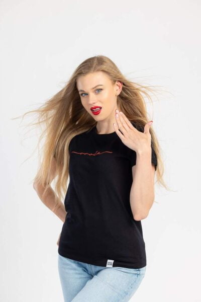 Vrna kratka majica z napisom vroca